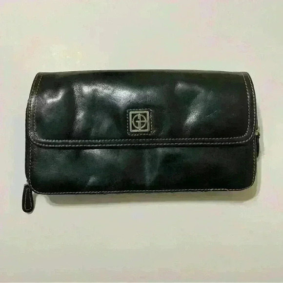 Giani Bernini Handbags - GUC Giani Bernini Black Leather Organizer Clutch Purse